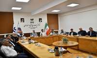 نشست صمیمی وبیناری ایثارگران بی سنگر در مرکز تربیت مربی فنی و حرفه ای